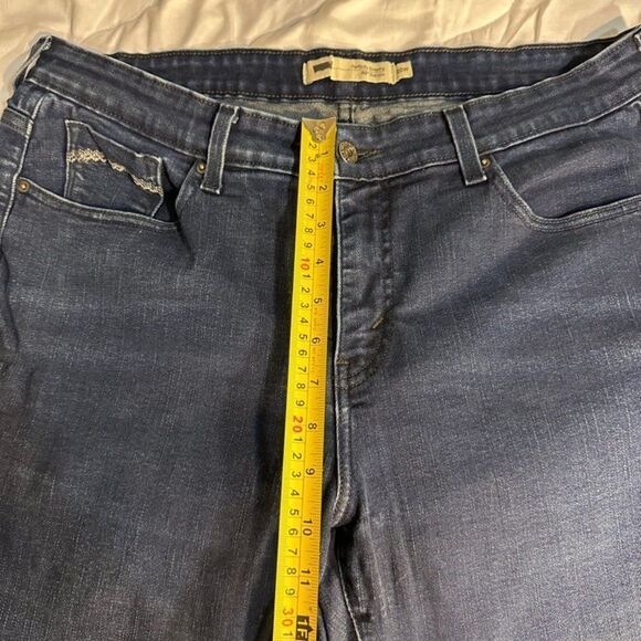 Levi’s Size 20W 512 Perfectly Shaping Bootcut Inseam 28 inches - Picture 5 of 13